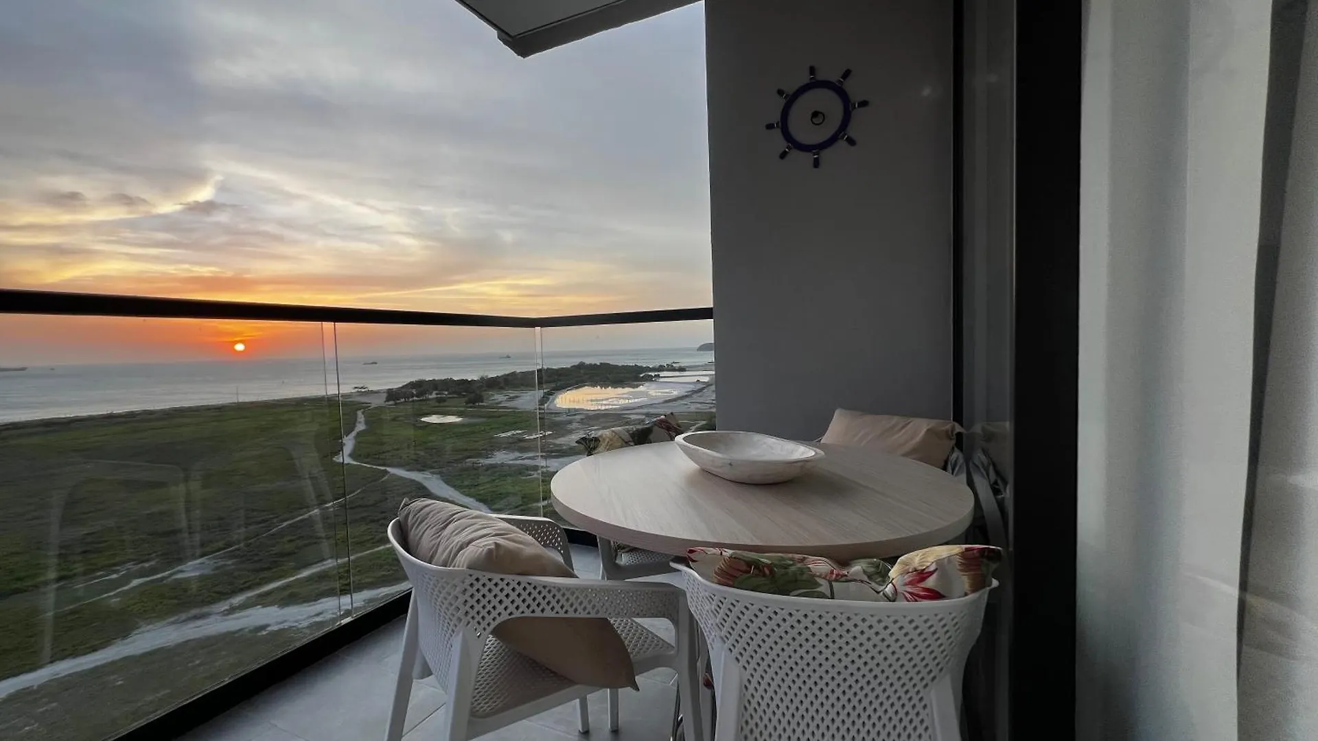 Apartamento Deluxe En Pozos Colorado - Santa Marta